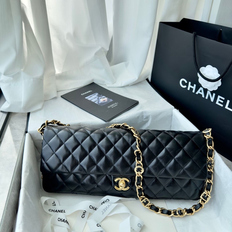 Ch*el woc bags